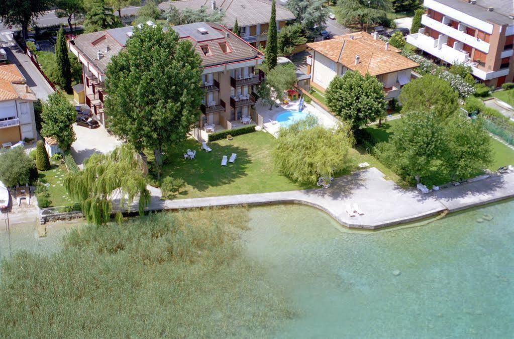 Hotel Smeraldo Sirmione Extérieur photo